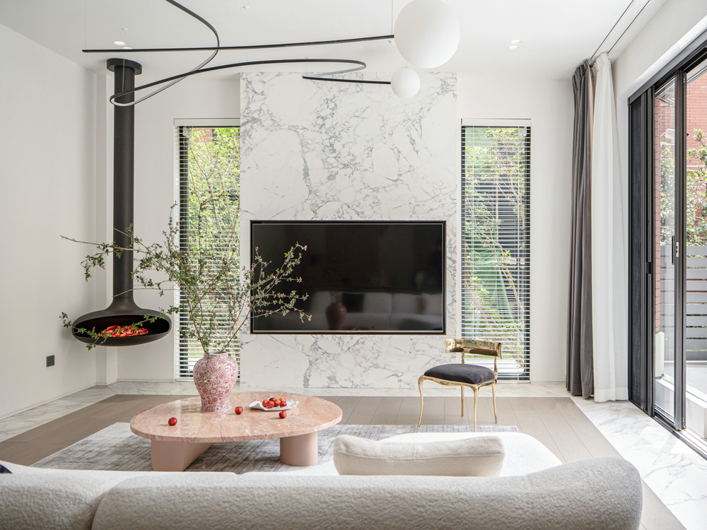 悬挂式飞碟壁炉